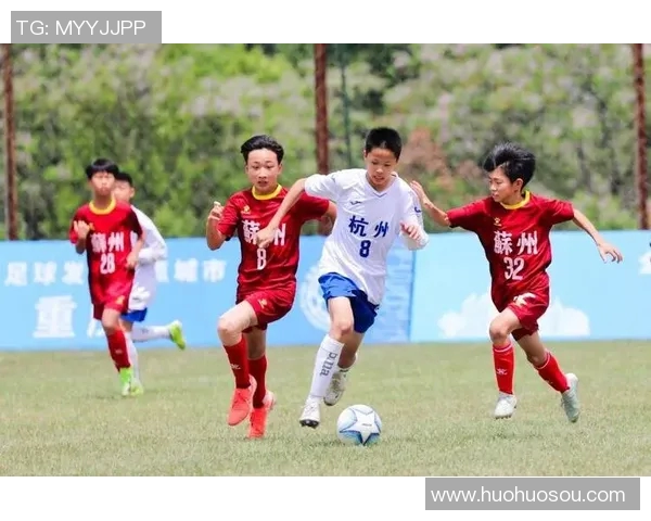 杭州足球队的崛起与发展:力量与潜力的深度解析 杭州足球队的崛起与发展:力量与潜力的深度解析