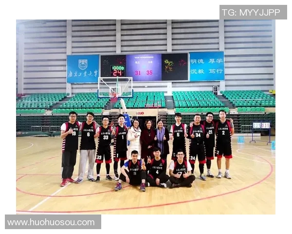 重庆篮球队团队协作深度解析与其他球队的对比研究 重庆篮球队团队协作深度解析与其他球队的对比研究