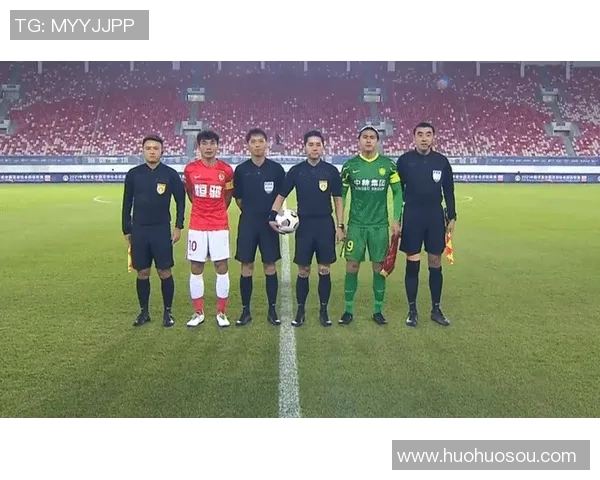 被关小黑屋的足球明星们如何在逆境中重生与奋斗